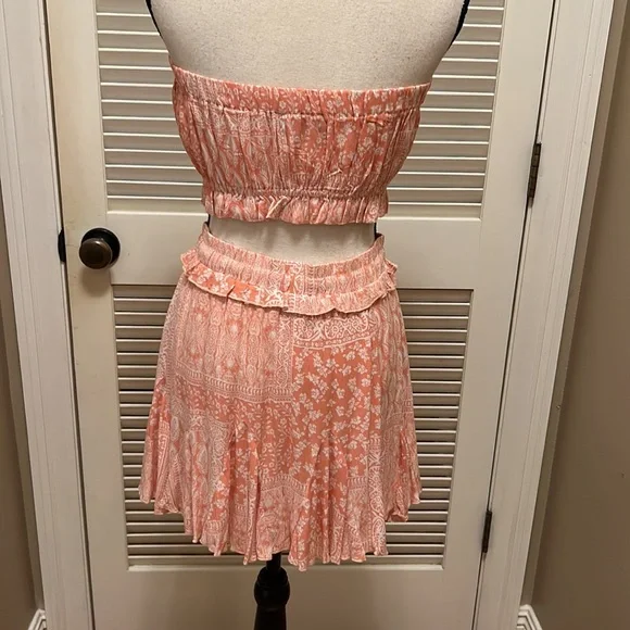 93. Blue B Collection Bandeau and Skirt in Paisley Print - Picture 7 of 11